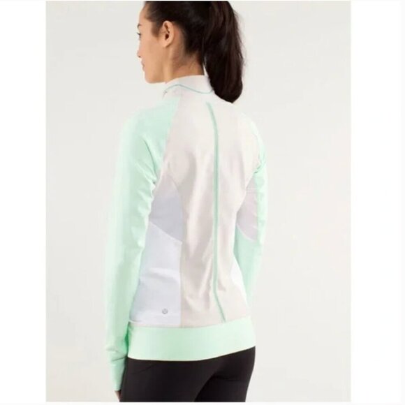 Lululemon Run: Beach Runner Jacket Dune / Fresh Teal / White sz 6 - Picture 2 of 9